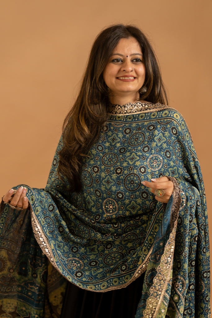 Black Anarkali Set - Anjanase