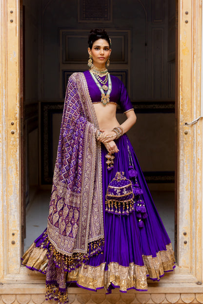 Aamra Lehenga Set