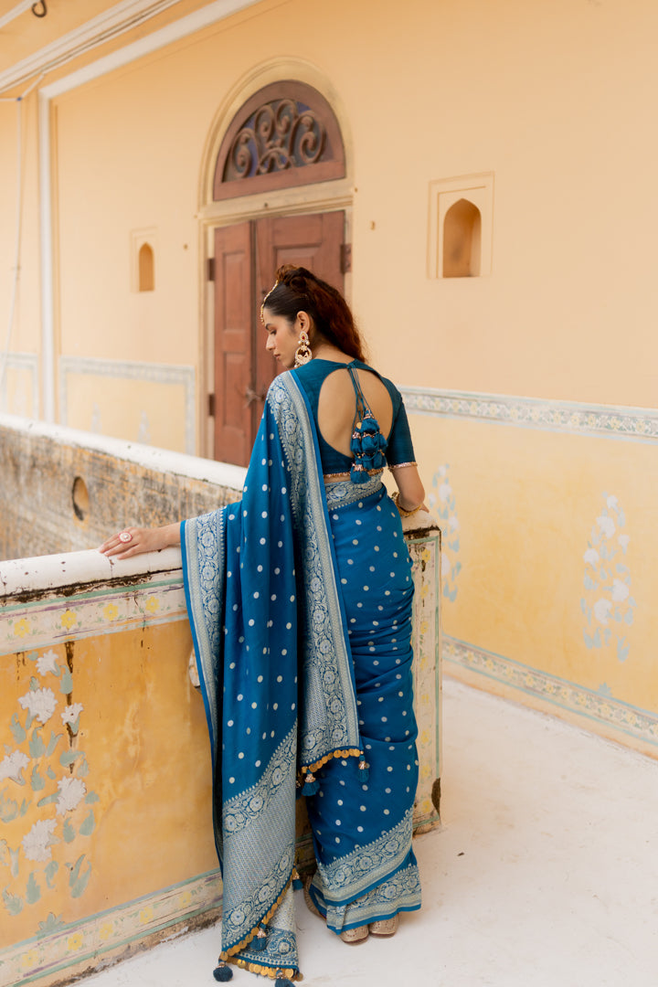 Nira Saree