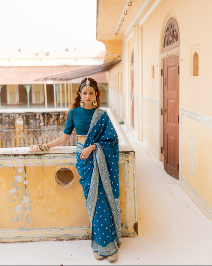 Nira Saree