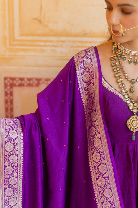 Mrigesha  Dupatta - Anjanase