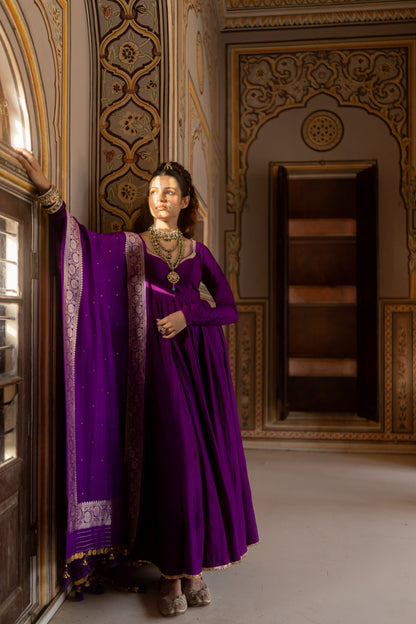 Mrigesha  Dupatta - Anjanase