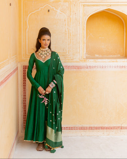 Mrigesha  Dupatta - Anjanase