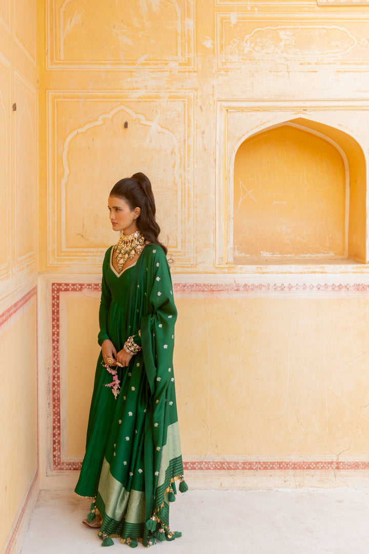 Mrigesha  Dupatta - Anjanase