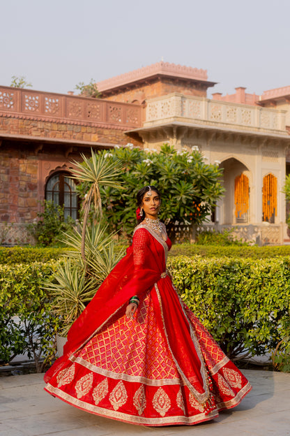 Madhura Lehenga Set