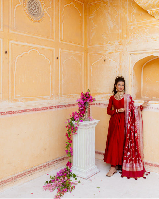 Mrigesha  Dupatta - Anjanase