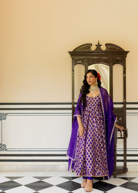Medha Anarkali Set