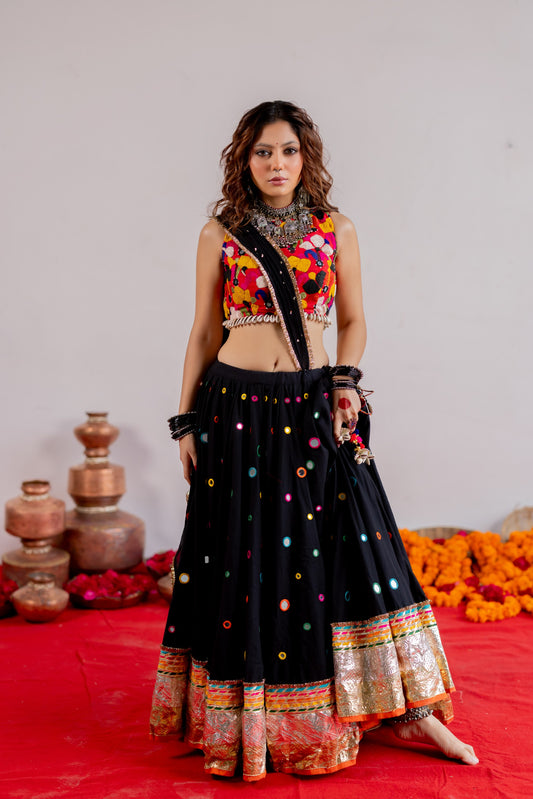 Aayna Lehenga Set