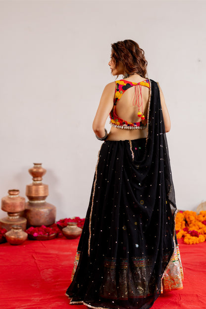 Aayna Lehenga Set