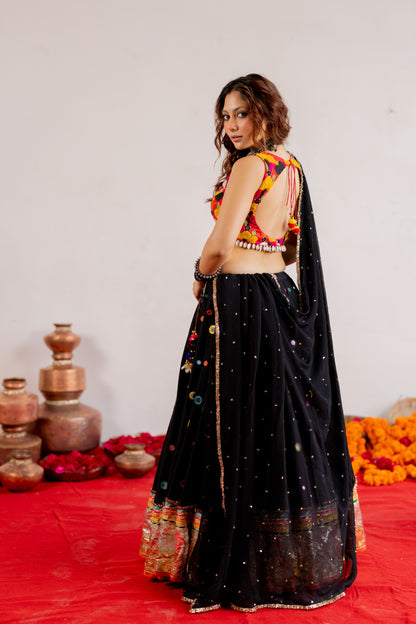 Aayna Lehenga Set
