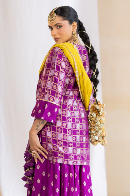 Gulabo Kurta Set