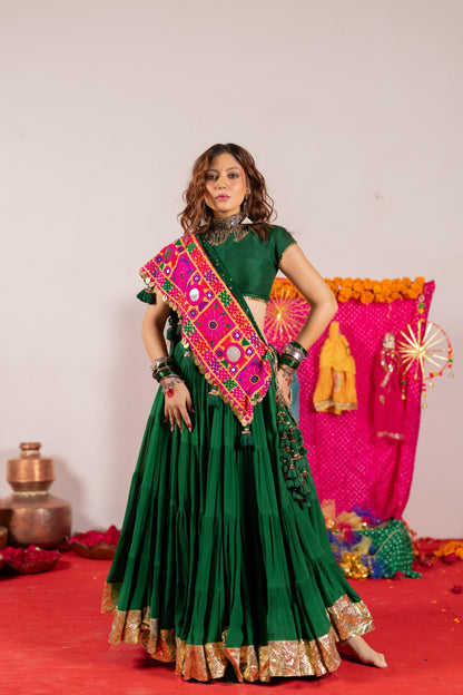 Jhamku Lehenga Set