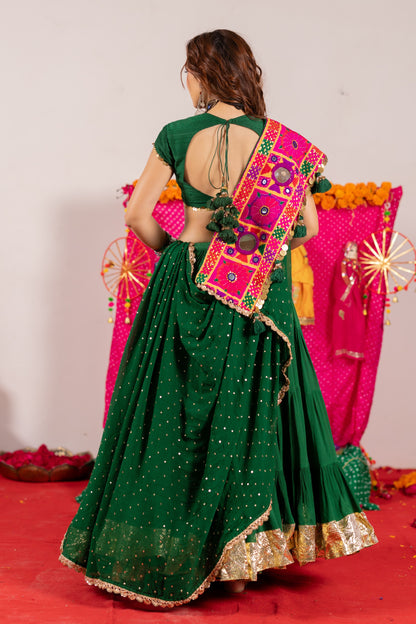 Jhamku Lehenga Set