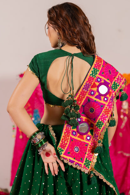 Jhamku Lehenga Set