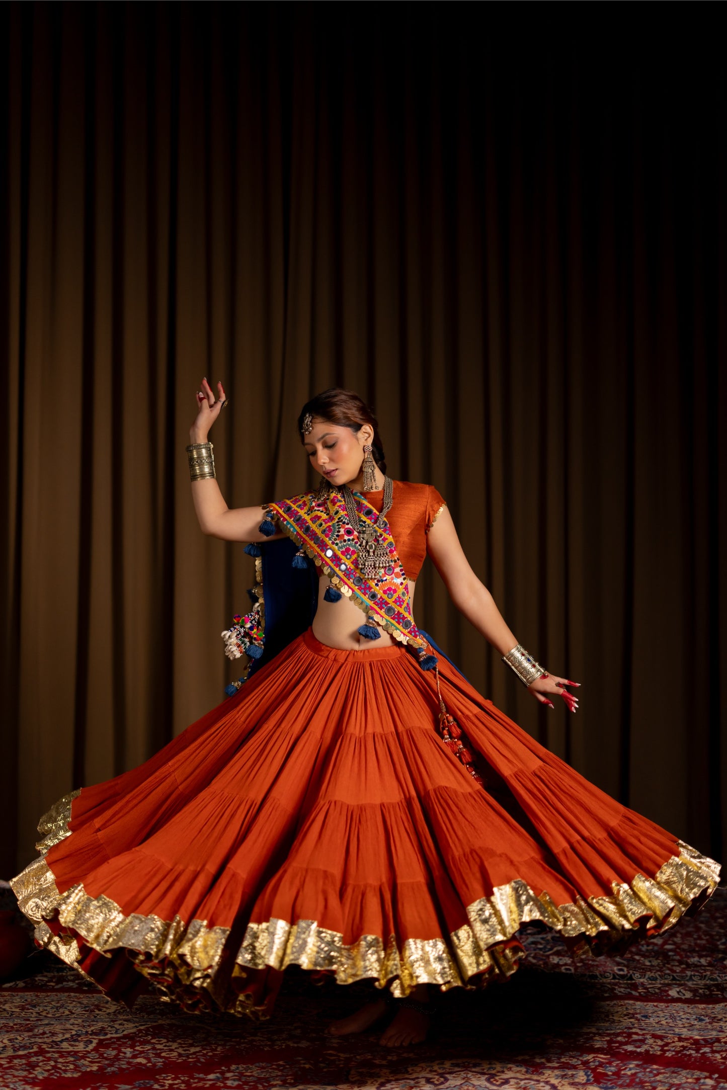Jhamku Lehenga Set