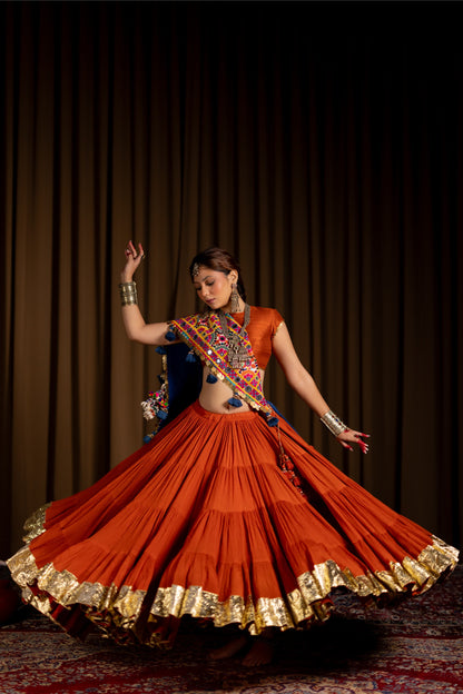 Jhamku Lehenga Set