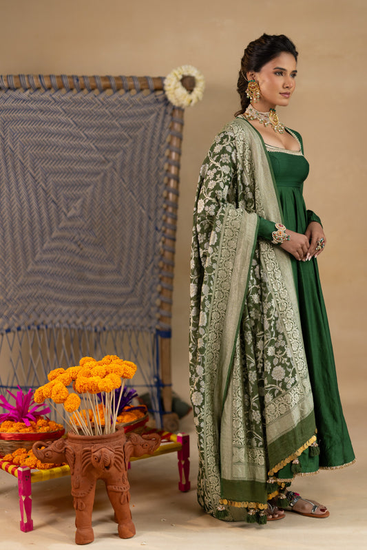 Mrigesha Dupatta