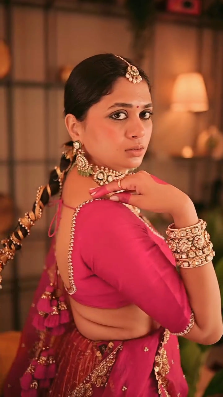 Srishti Dani Lehenga Set