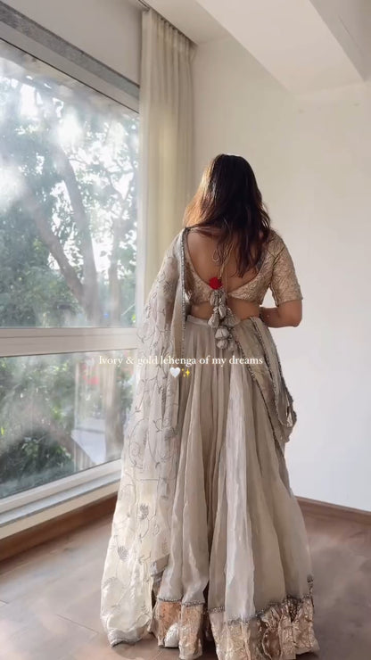 Urmi Daga Lehenga Set