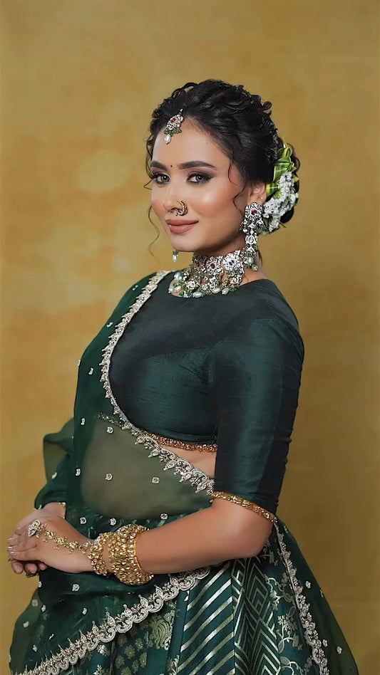 Hansikha Lehenga