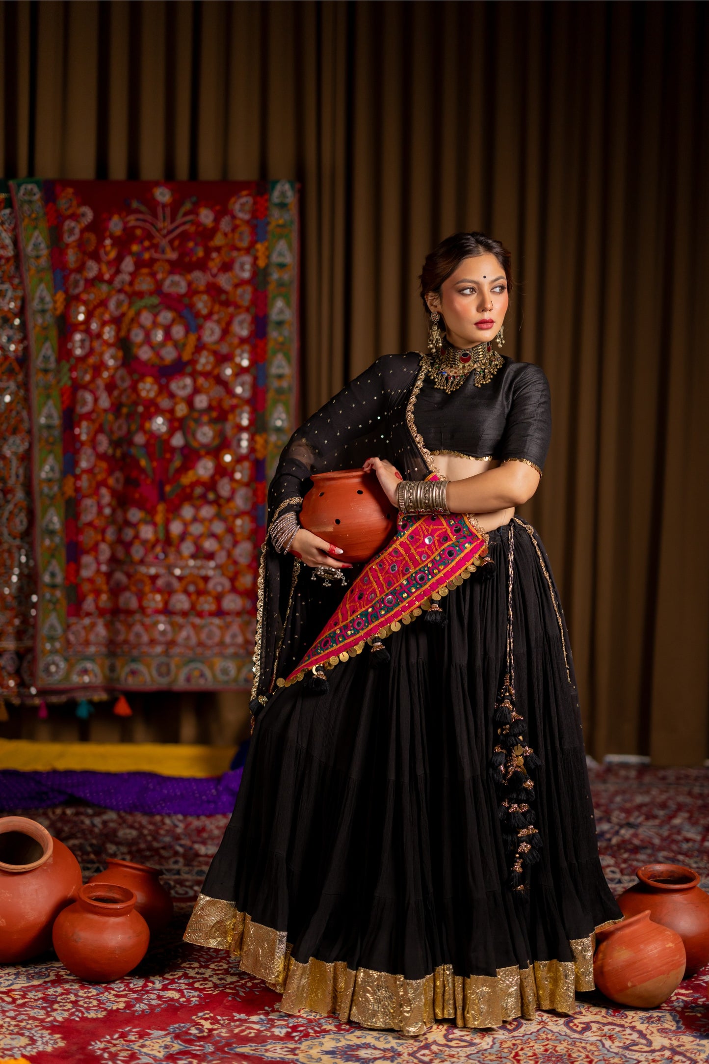 Jhamku Lehenga Set