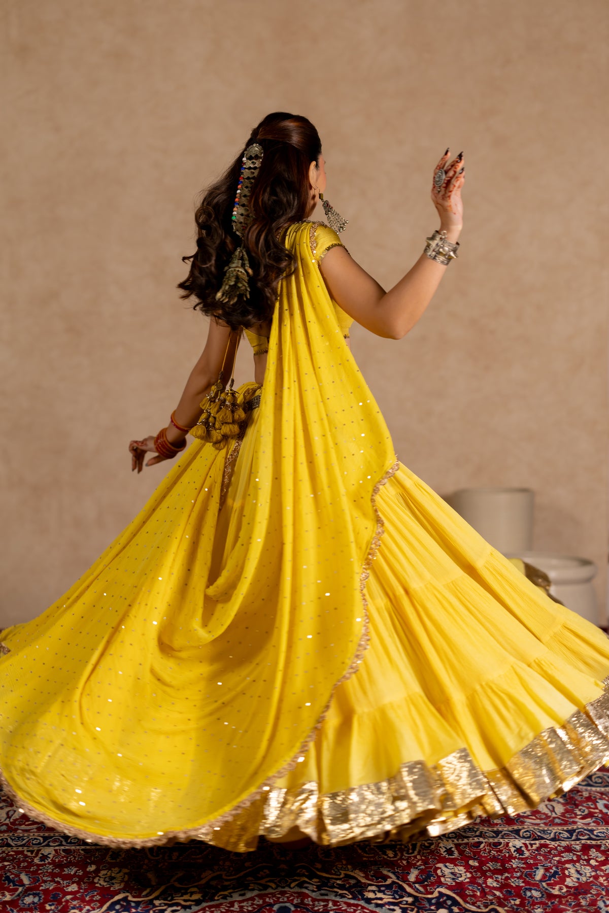 Jhamku Lehenga Set