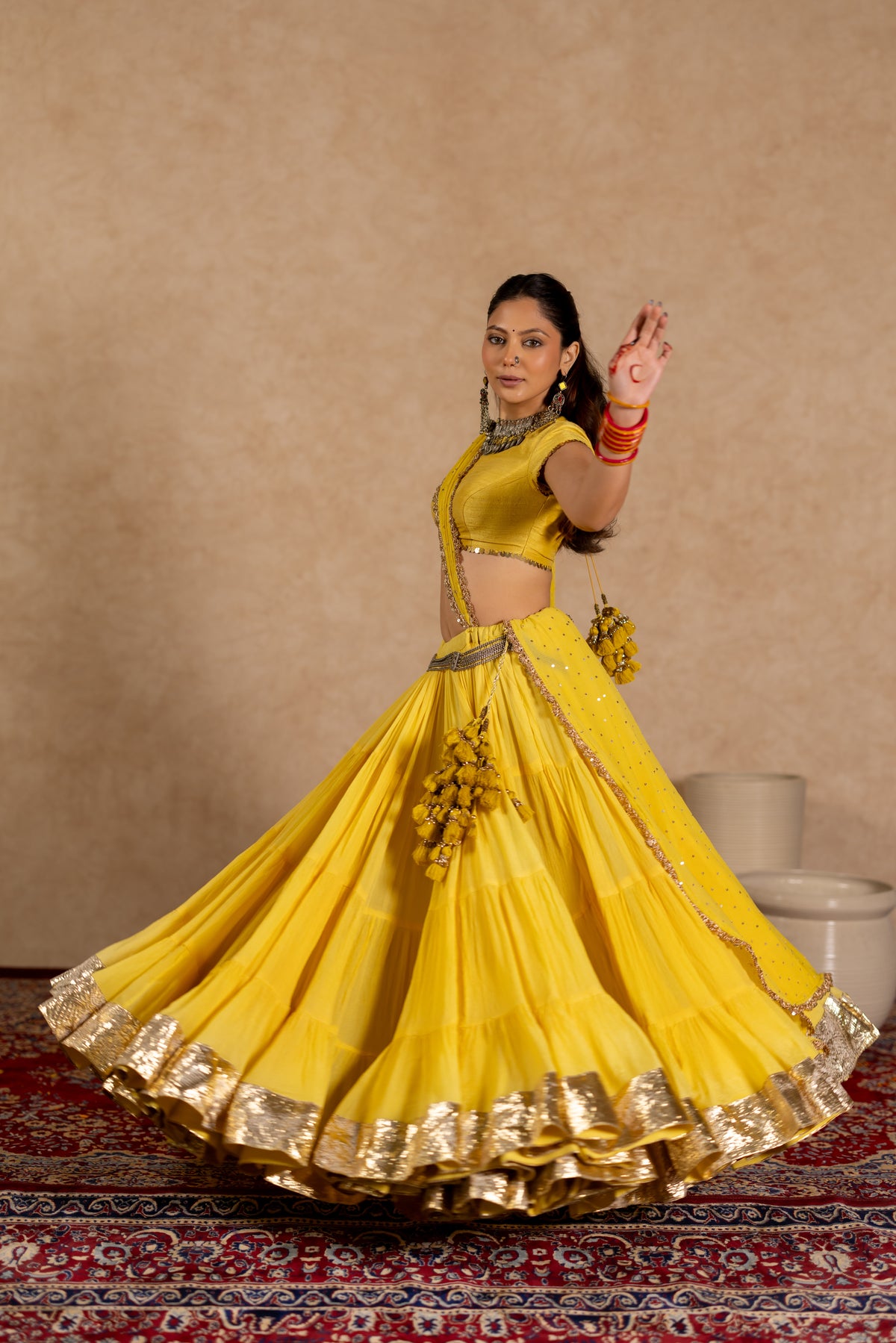 Jhamku Lehenga Set