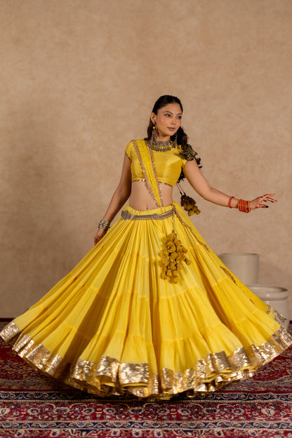 Jhamku Lehenga Set