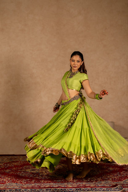 Jhamku Lehenga Set