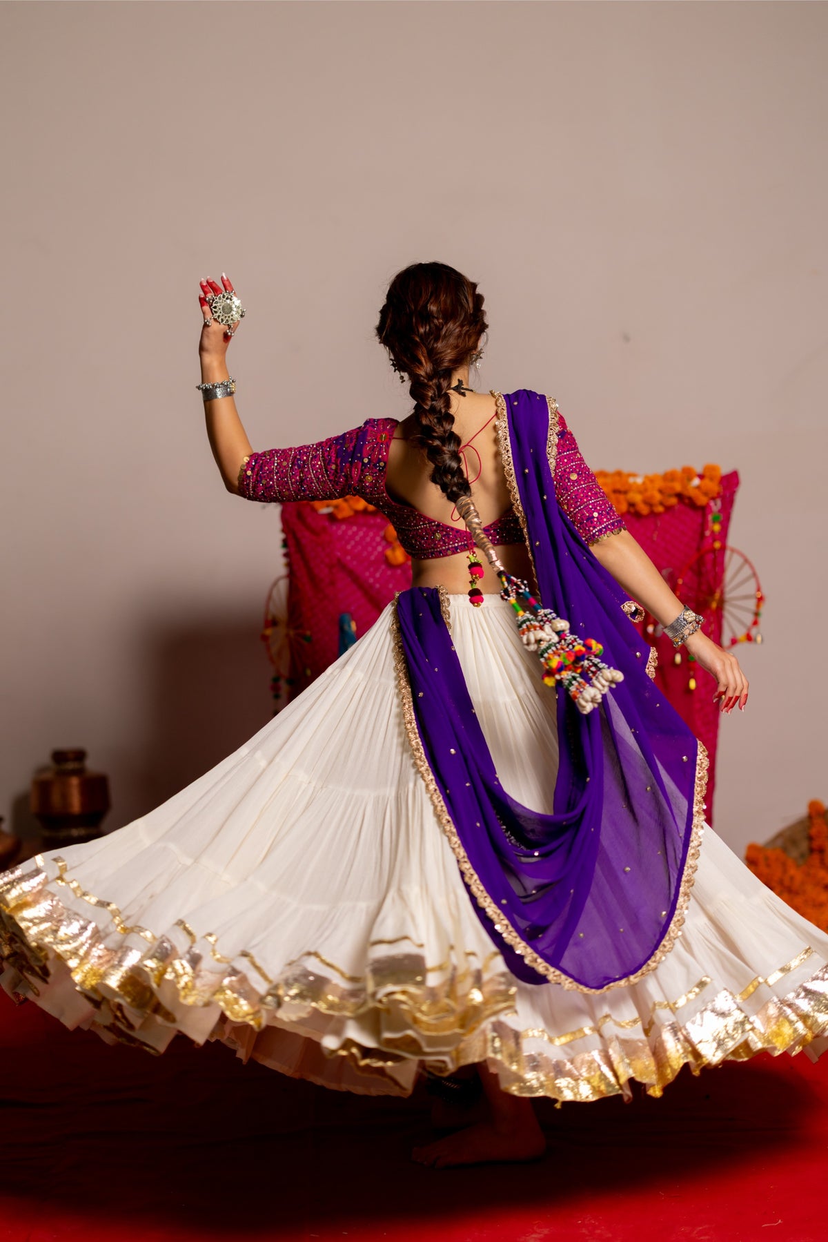 Jhamku Lehenga Set
