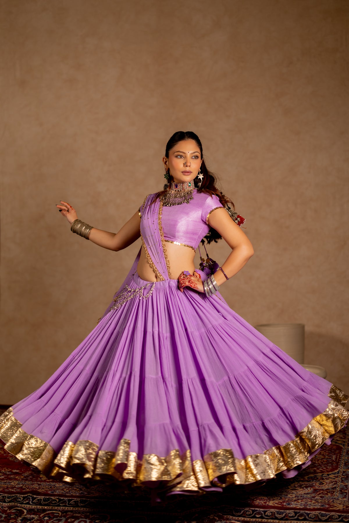 Jhamku Lehenga Set