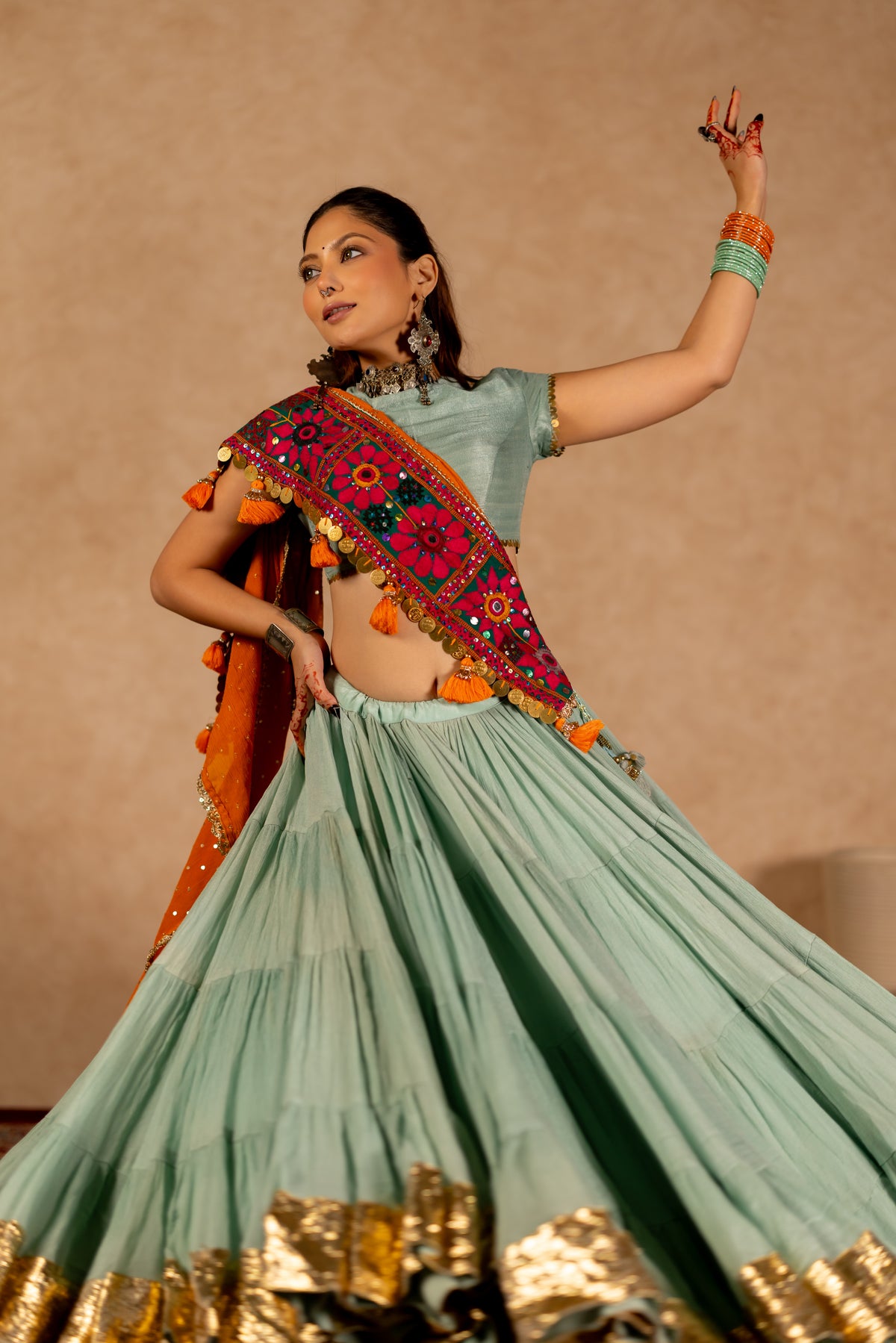 Jhamku Lehenga Set