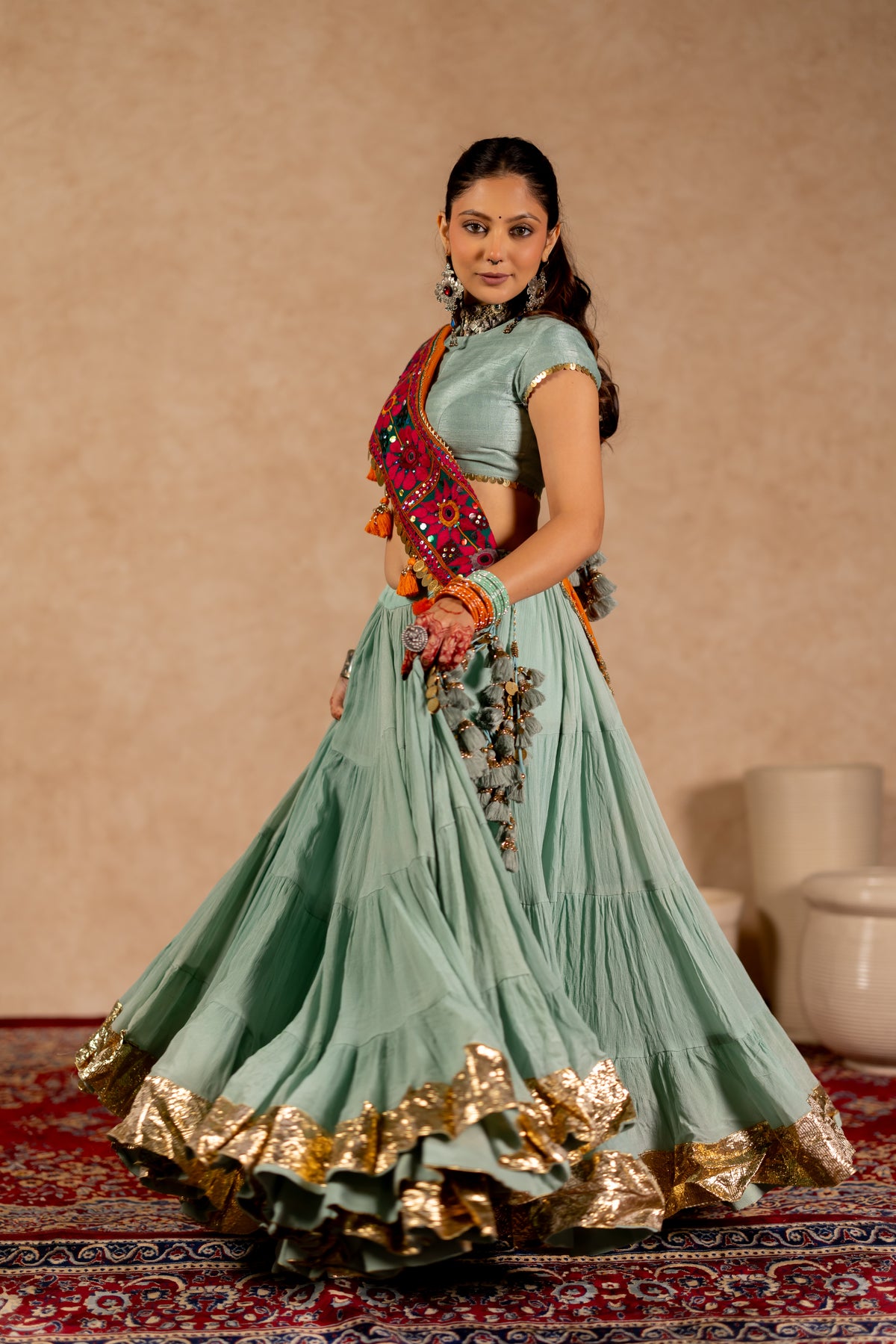 Jhamku Lehenga Set