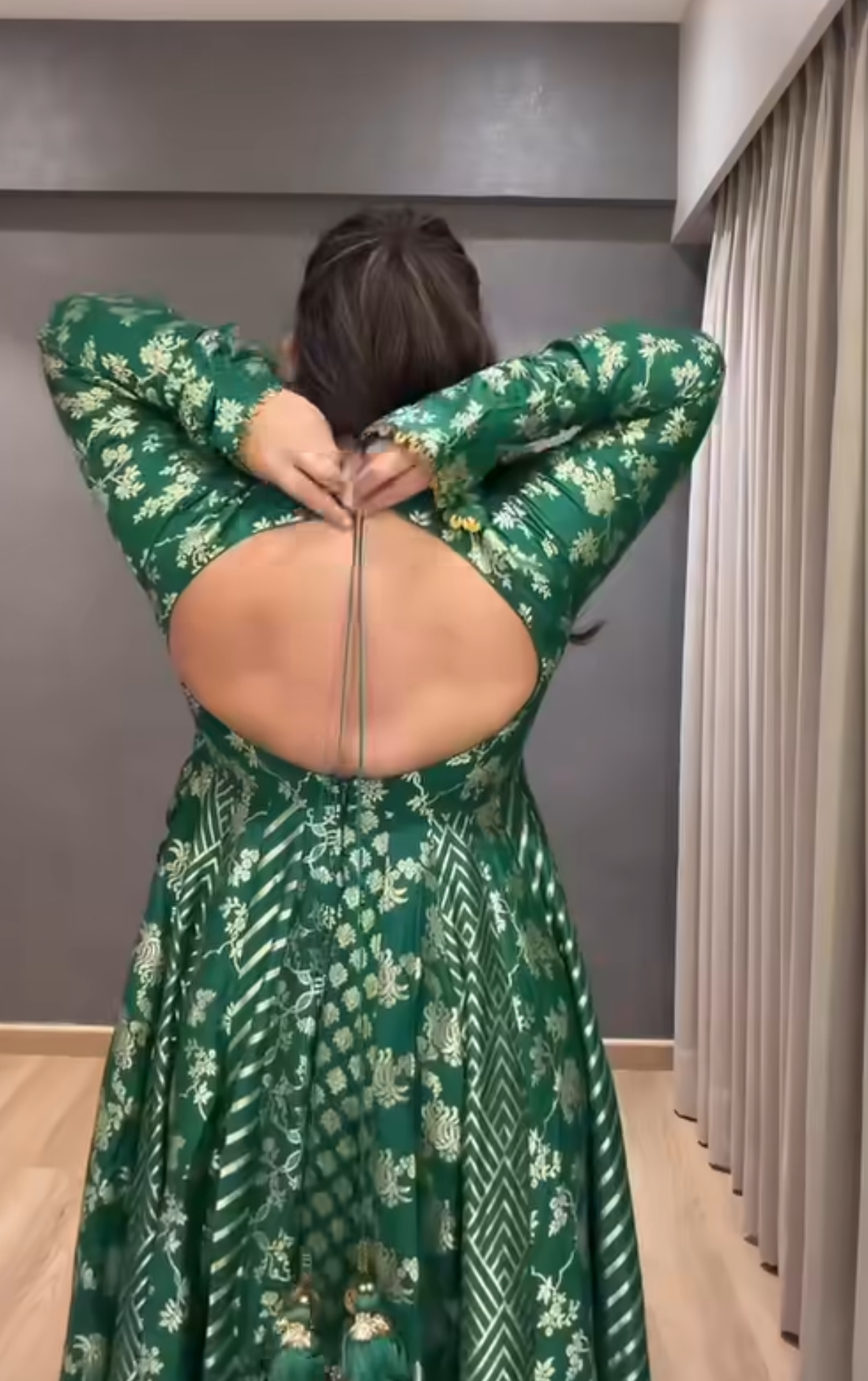 Gurleen Gambhir - Prakruti Anarkali Set