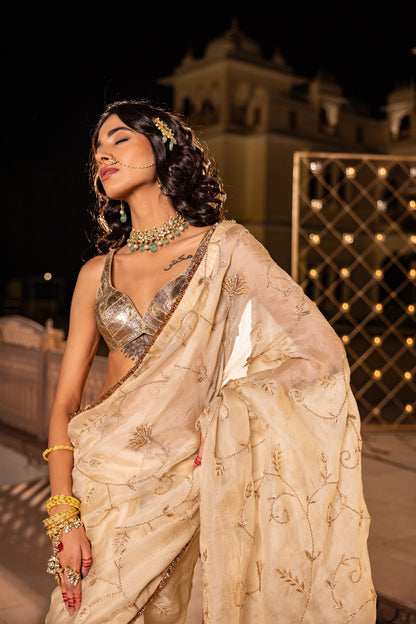 Gaurvi Saree