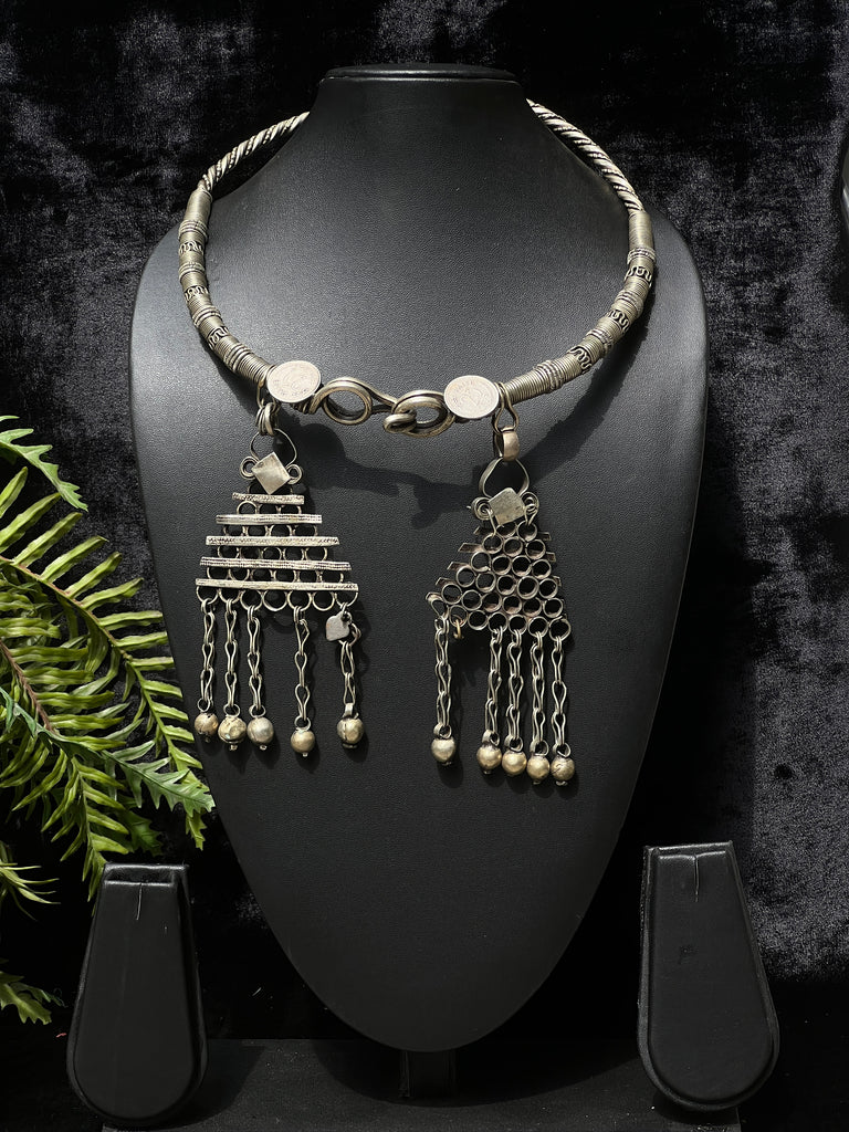 Hasli Mini size with 2 Triangle pendent - Anjanase