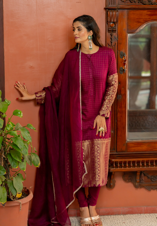 Wine Dupatta