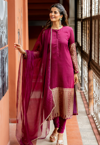 Wine Dupatta
