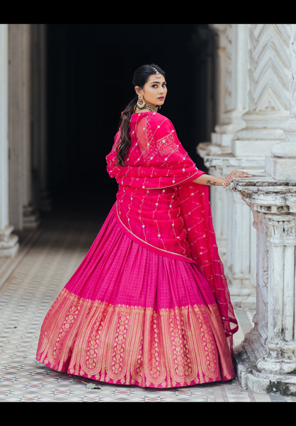 Venisha Lehenga