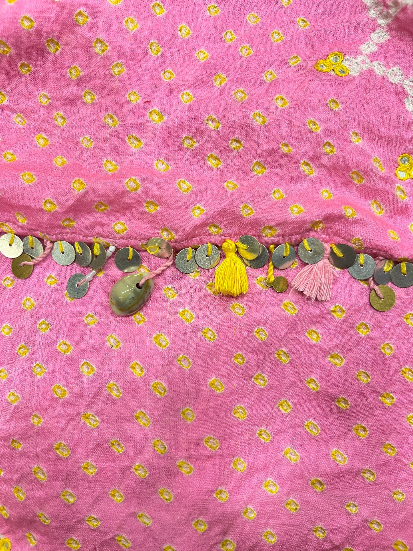 Pink bandhani dupatta