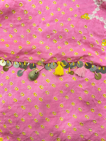 Pink bandhani dupatta