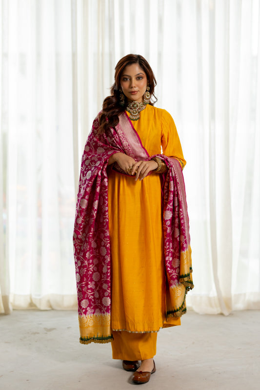 Preet Dupatta