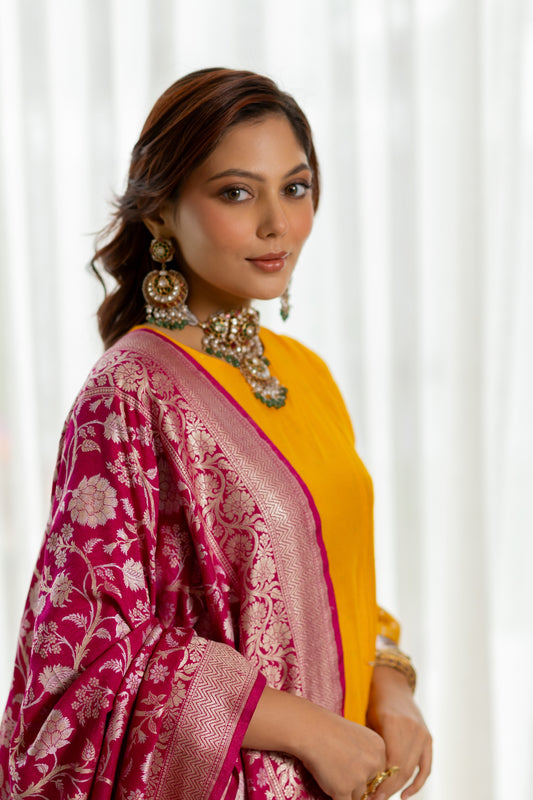 Preet Dupatta