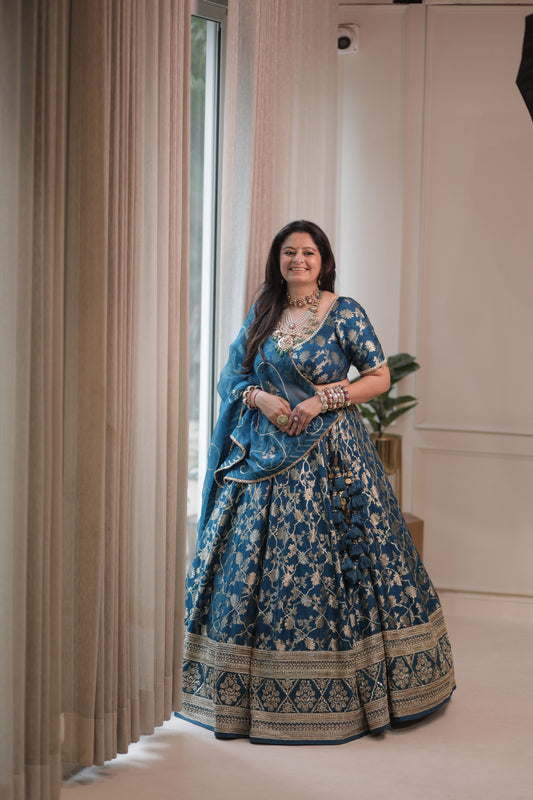 Anuradha Lehenga Set