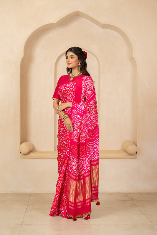 Nirahi Saree