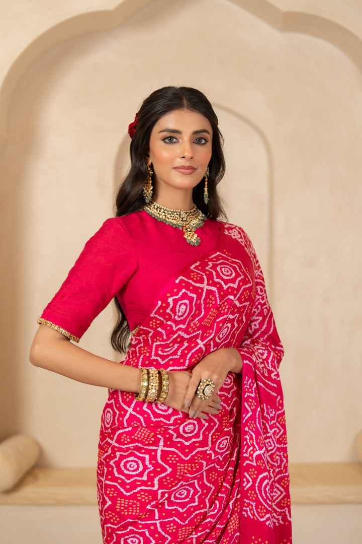 Nirahi Saree