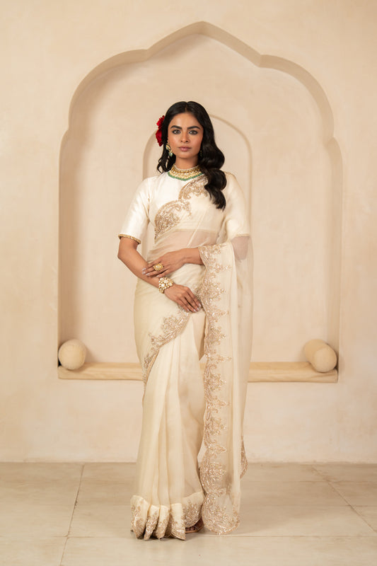 Elvisha Saree