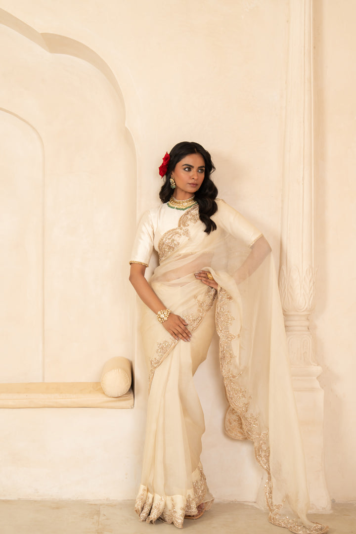 Elvisha Saree