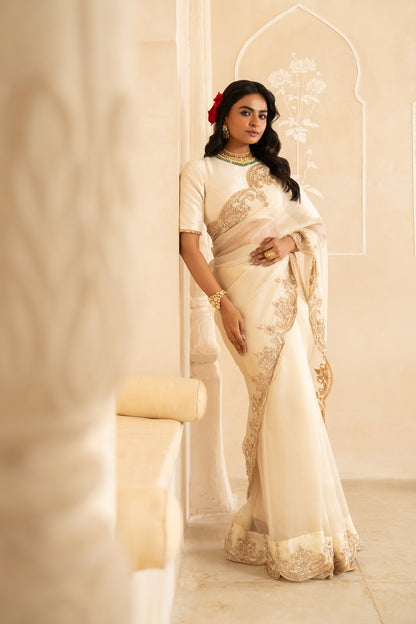 Elvisha Saree