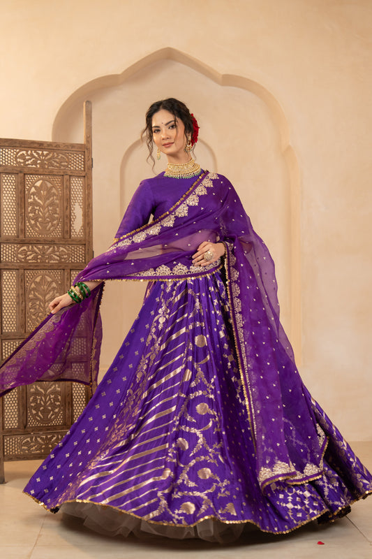 Nayab Lehenga - Anjanase